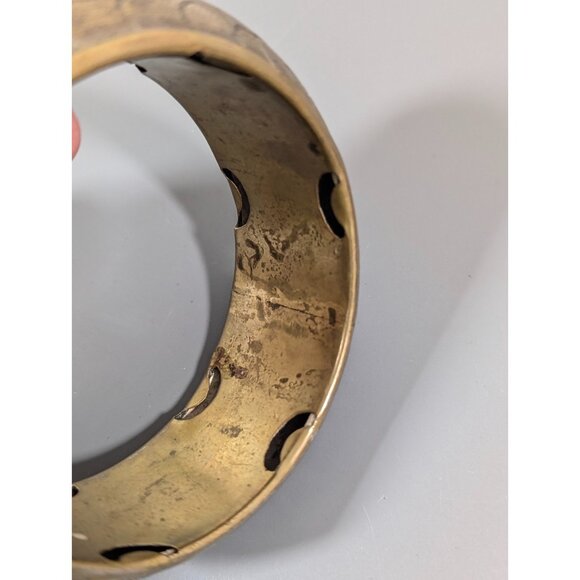 Vintage Brass Carved Style Flower Bangle Bracelet Chunky Tribal Bold 8 in - Picture 7 of 10